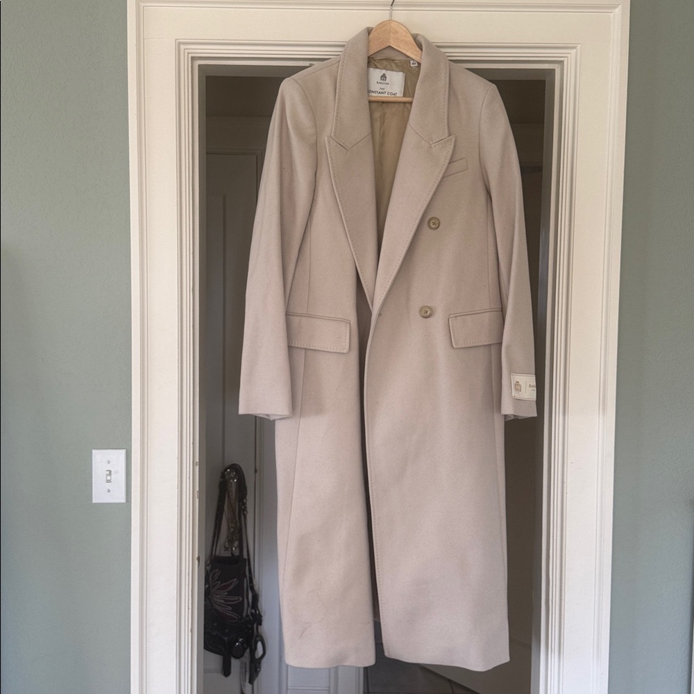 ARITZIA - Babaton The Constant Coat in Beige - size L